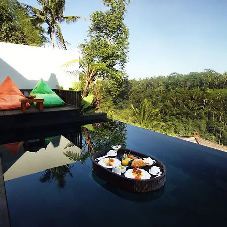 Ayuterra Resort